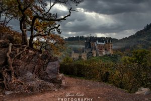 Mehr über den Artikel erfahren Burg Eltz