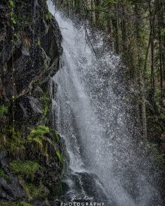 Mehr über den Artikel erfahren Wasserfallliebe….