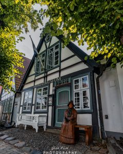 Mehr über den Artikel erfahren Warnemünde