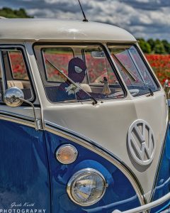 Mehr über den Artikel erfahren A Bulli Spiderman…