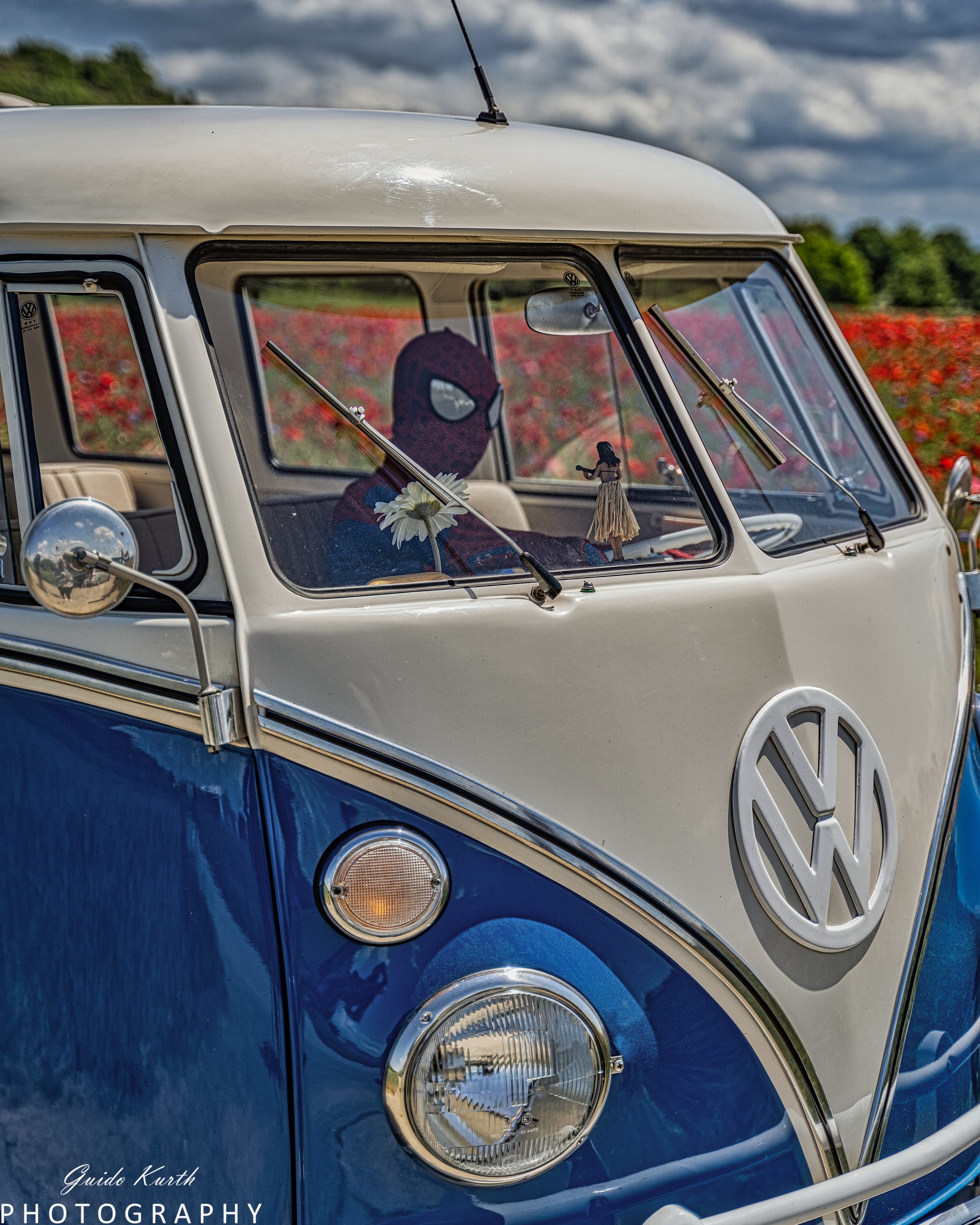 Mehr über den Artikel erfahren A Bulli Spiderman…