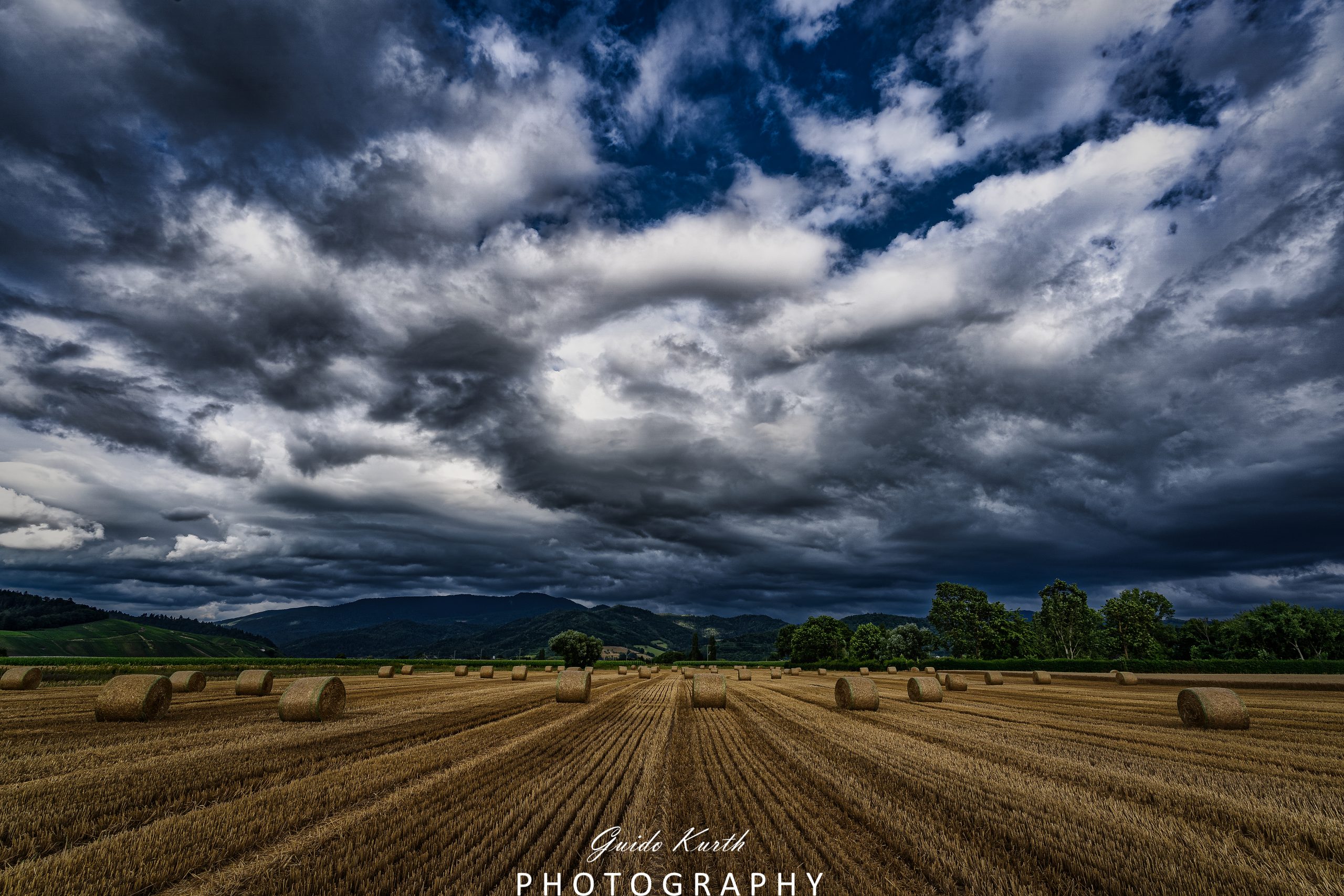 Du betrachtest gerade Heuballen…