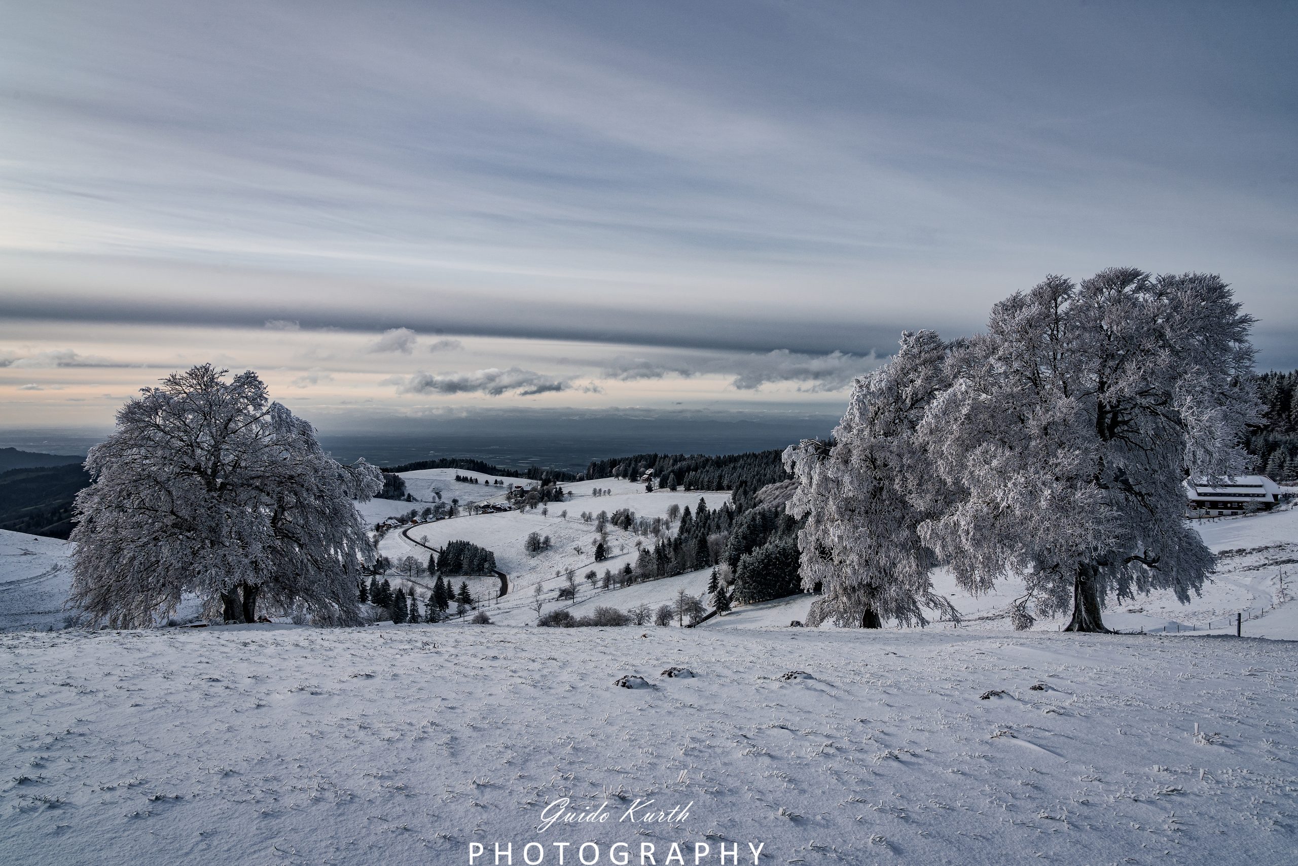 Du betrachtest gerade Lueg ins Land…