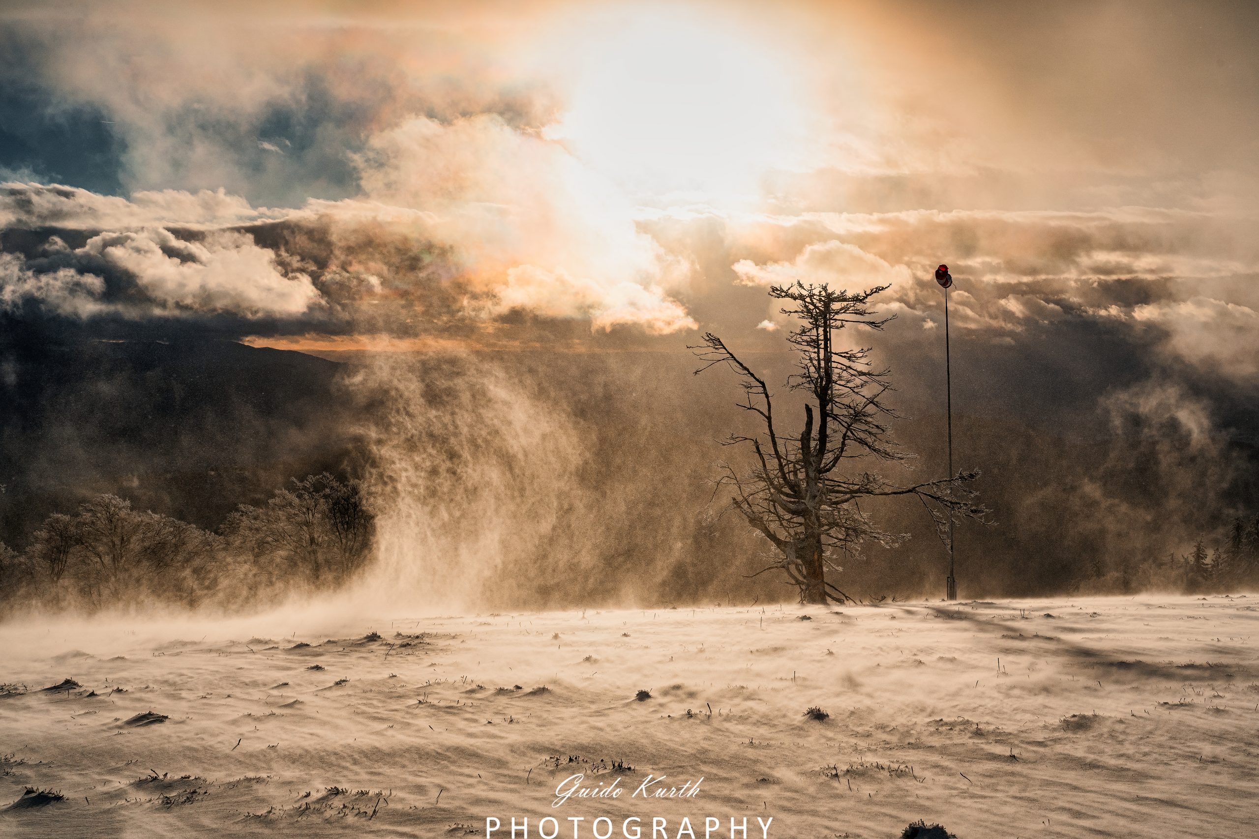 Du betrachtest gerade Schnee, Wind und Licht