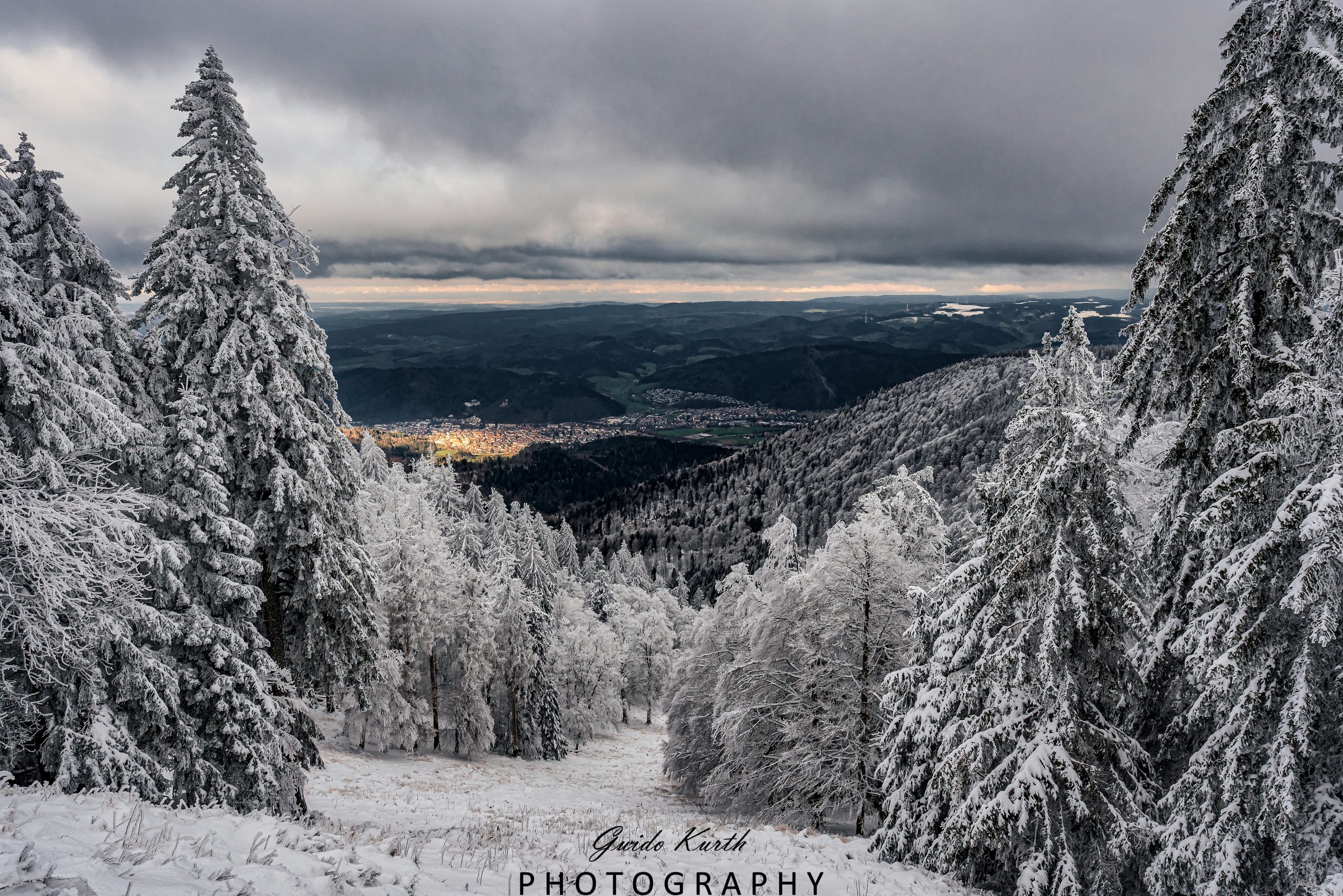 Du betrachtest gerade Winterliche Talaussicht