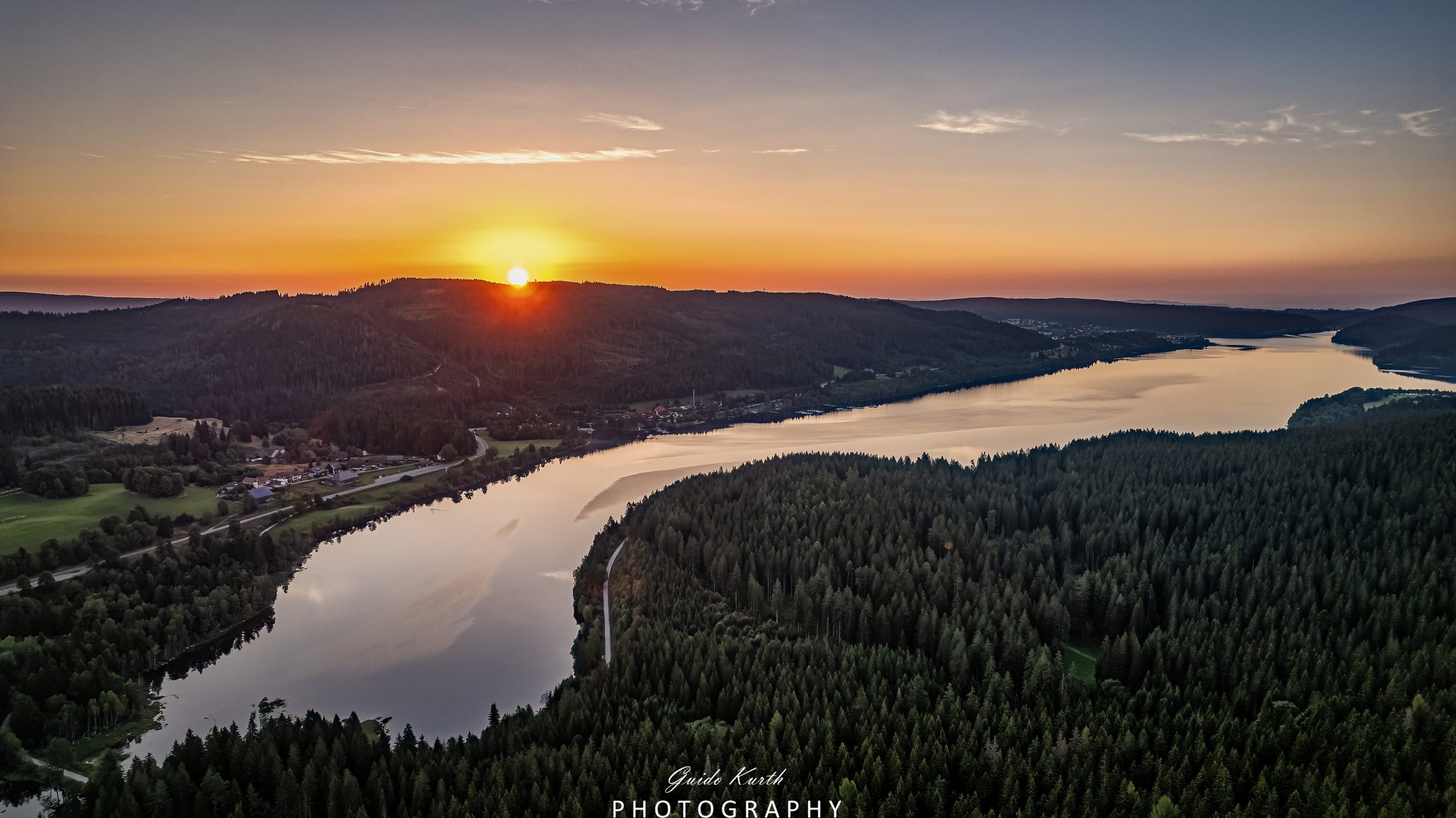 Du betrachtest gerade Schluchsee Sonnenaufgang…