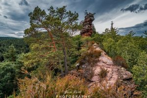 Mehr über den Artikel erfahren Felsen im Nirgendwo…