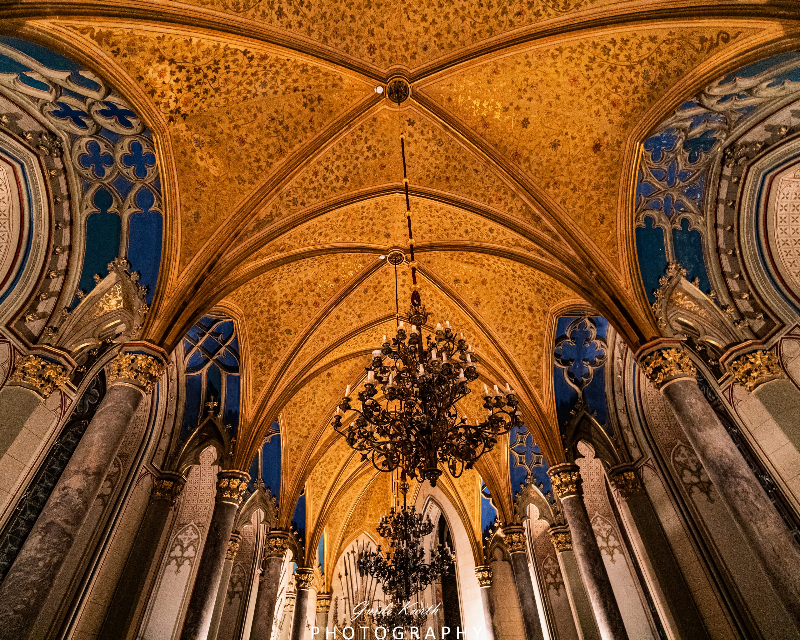 Mehr über den Artikel erfahren Burg Hohen Zollern…