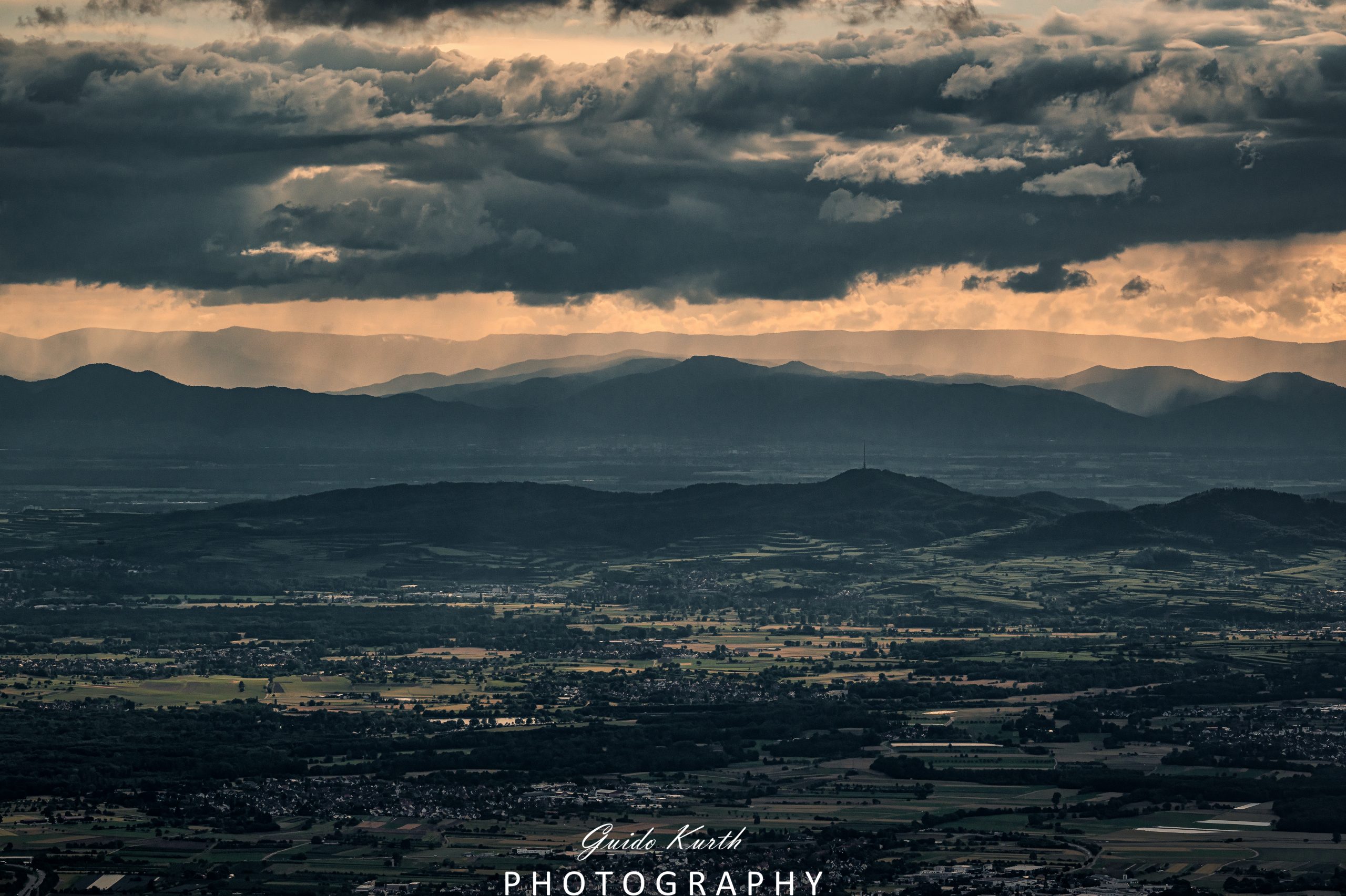 Mehr über den Artikel erfahren Gewitterstimmung am Kandel…